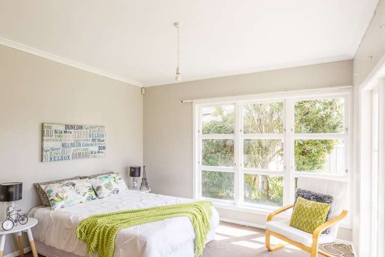 215 Fox Street Hamilton East_9