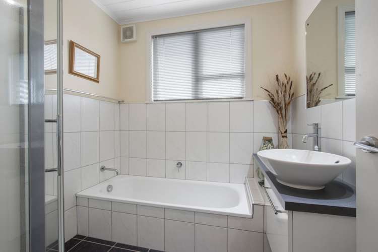 27A Roretana Drive Athenree_10