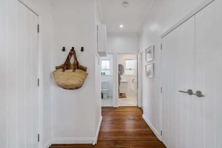 79 Astley Avenue New Lynn_11