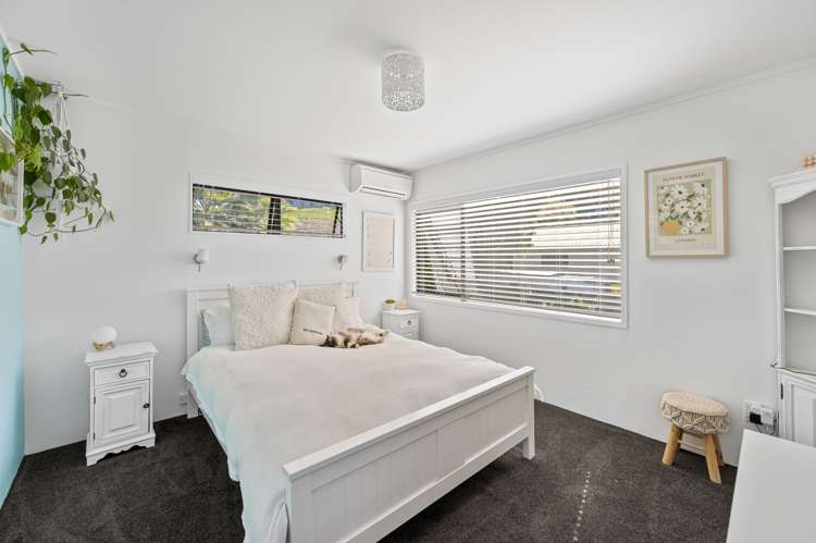 37 Kent Terrace Taradale_12