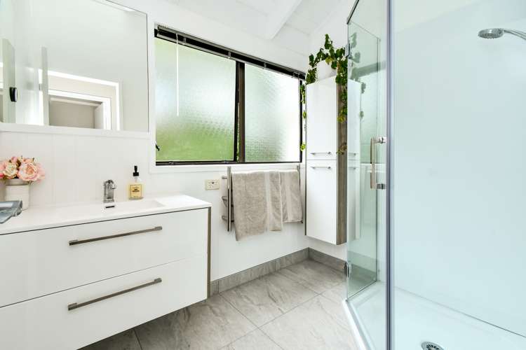 22 Hollyford Drive Clover Park_13