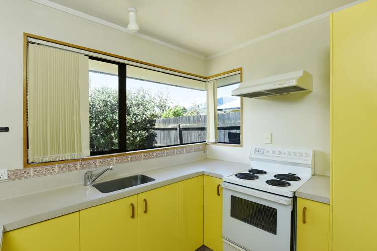 2/48 Masefield Street Stoke_4