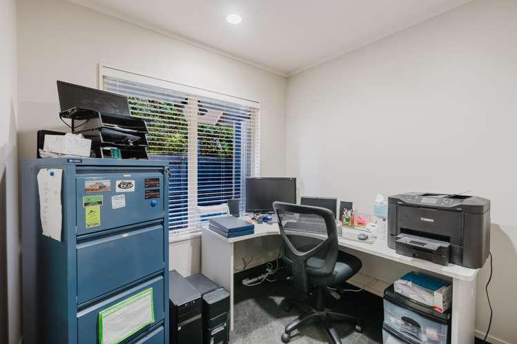 1 Jean Place Pukete_12