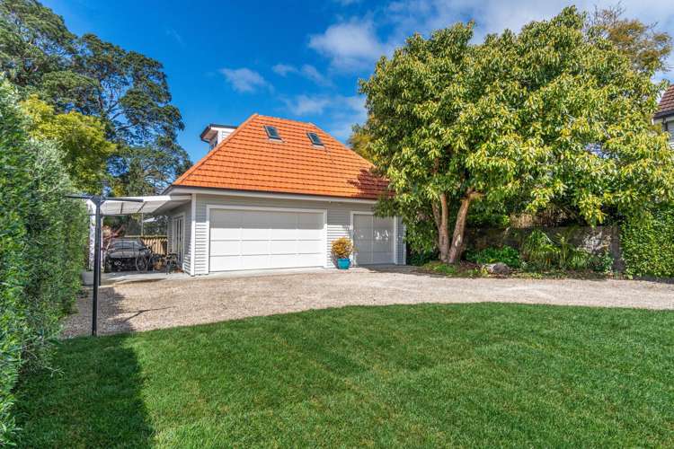 4 Castle Drive Epsom_23