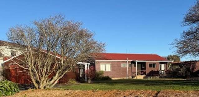 Egmont Village Beauty