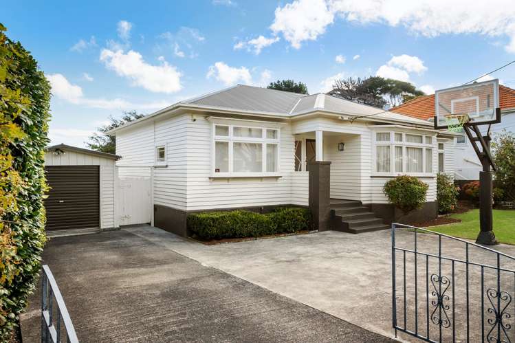 6 Bentinck Avenue_0