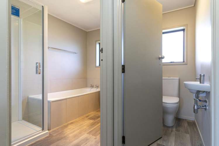 2/7 Kathleen Place Rainbow Point_23