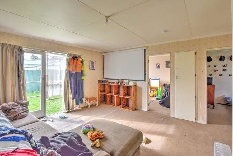 37a-D Wentworth Street Gore Surrounds_9