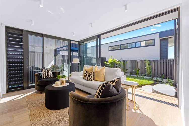 14a Muritai Road Milford_18