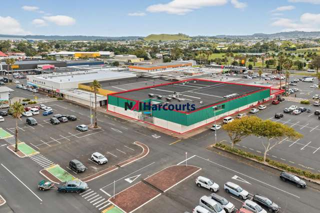 Large Format Retail - Freehold