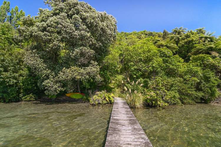 47 Spencer Road Lake Tarawera_25