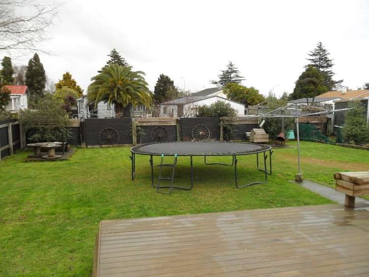 9 Islington Street Te Aroha_17