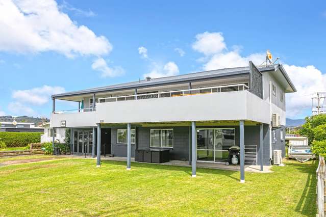 320 Ocean Road Whangamata_1