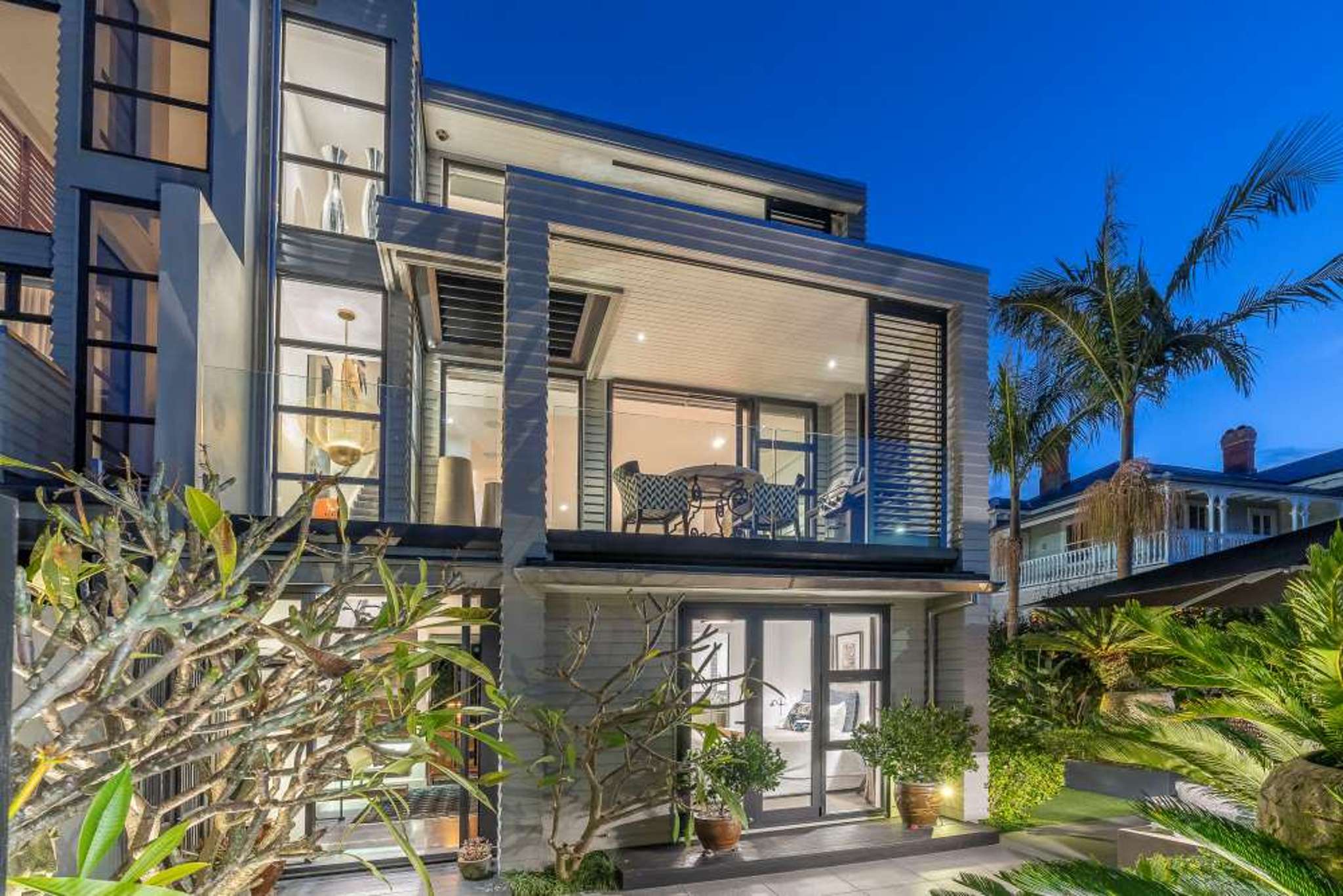 Award-winning designer Jennie Dunlop selling her Auckland townhouse