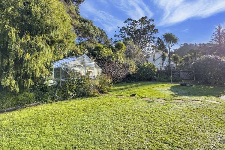 17 Atarua Gardens Waiatarua_27