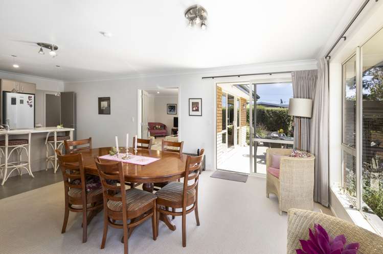 4 Easthaven Place Redwoodtown_7