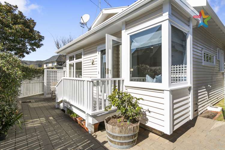 15 Puriri Street Miramar_15