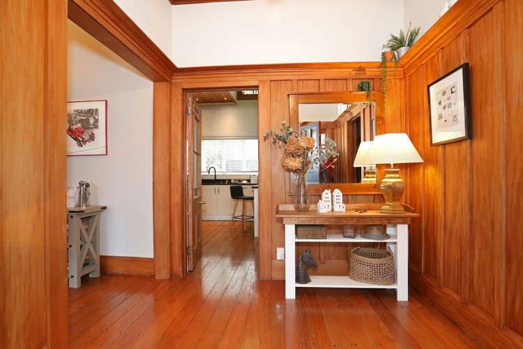 55 Hawkestone Road_2