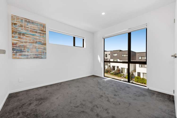 28 Treeline Lane Flat Bush_19