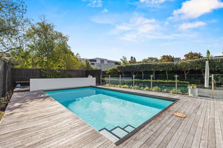 9 Poynder Avenue Fendalton_16