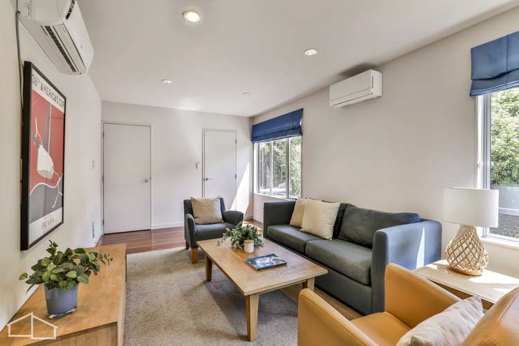 57 Staincross Street Green Bay_30