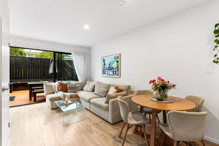 4/13 Windy Ridge Road Glenfield_2