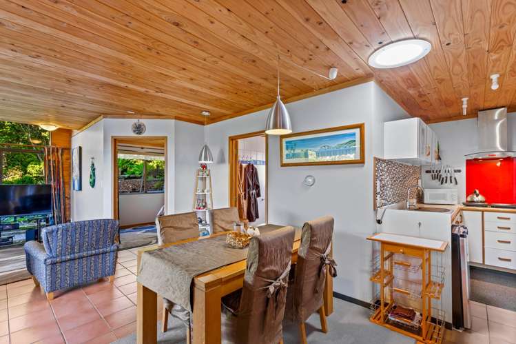 33 Puketaha Road Swanson_35