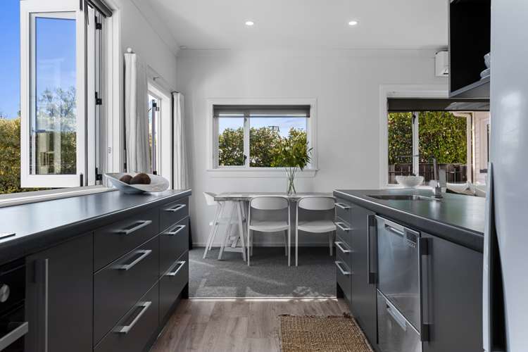 97 Barrington Street Somerfield_7