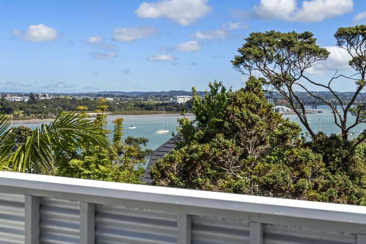 1/6 Oruamo Place Beach Haven_18