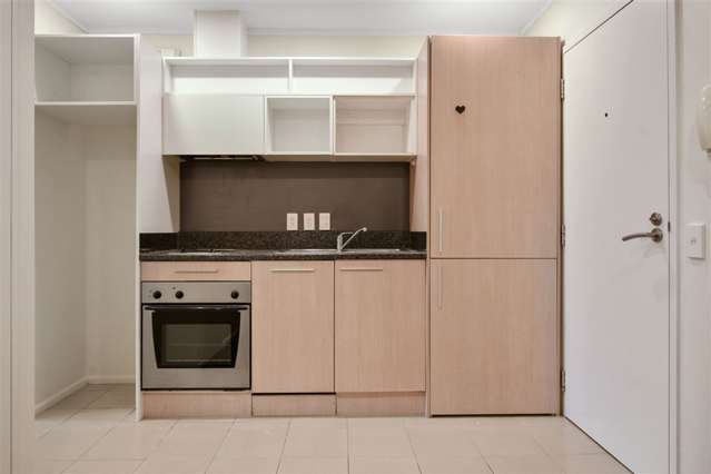 1q/16 Burton Street Grafton_4