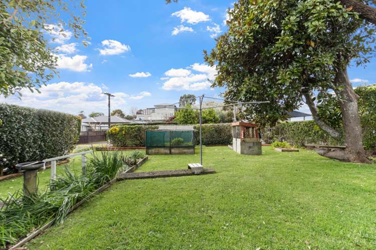 14c Cowling Road Hurdon_21