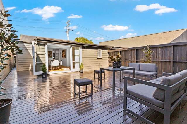 Charming Early 1900s Cottage in Heart of Onehunga