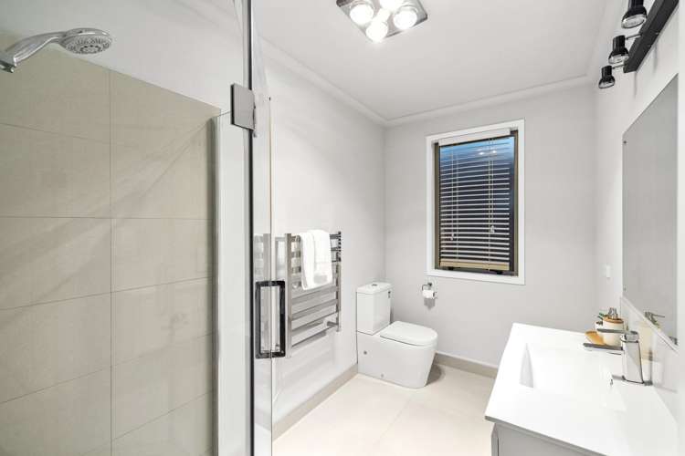 59 Benmore Crescent Pyes Pa_21