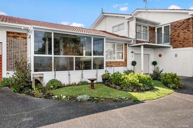 2/7 Cheltenham Road Devonport_1