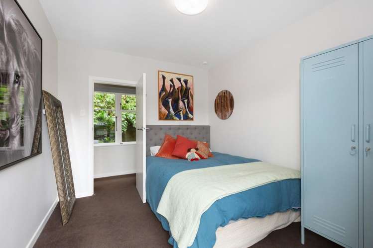 15 Kowhai Street Eastbourne_14