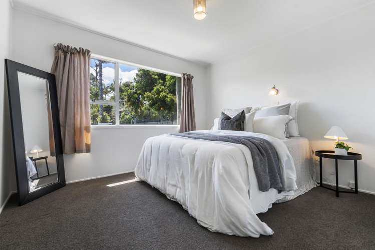 1/6 Oruamo Place Beach Haven_9