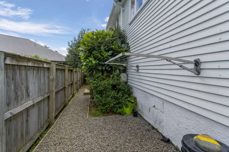 23 Chaffey Crescent Titahi Bay_14