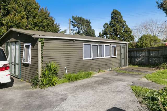 19 Clarkson Crescent Otara_3