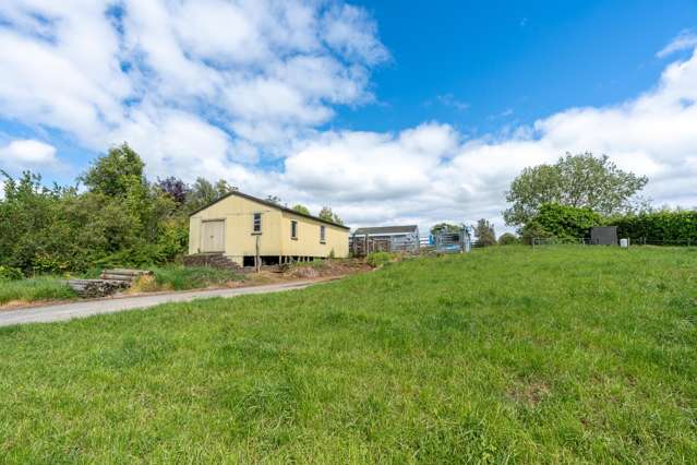 76 Fletcher Road Ngahinapouri_4