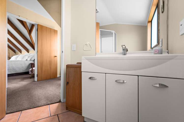 23 Birdwood Street Taradale_19