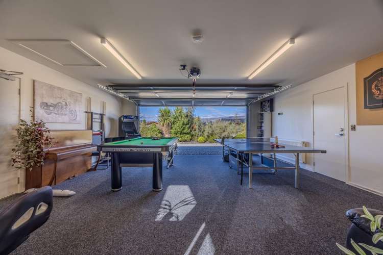 10 Jack Young Place Albert Town_21