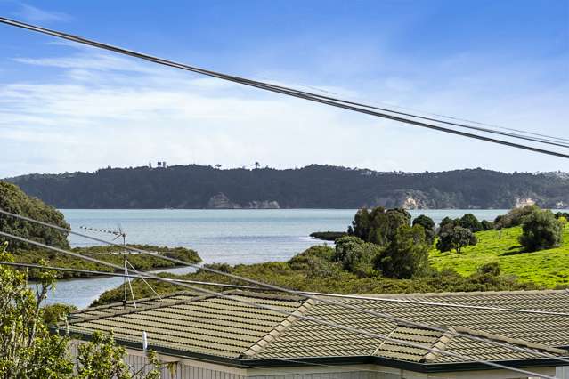 73 Wainui Avenue Point Chevalier_1