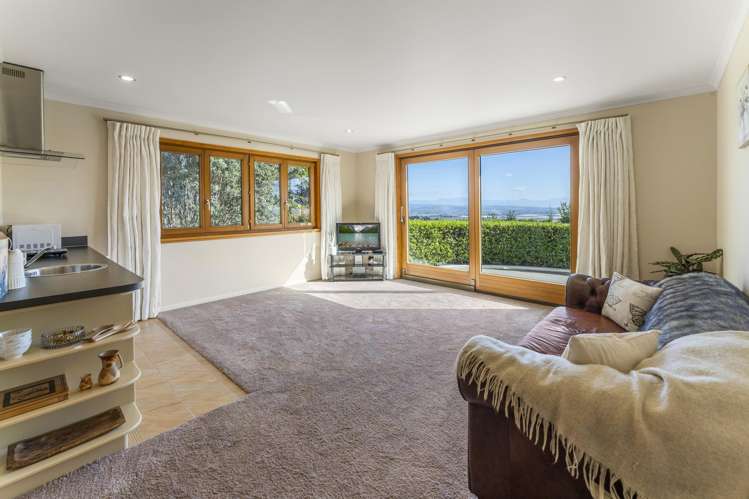22 Hillplough Heights Richmond_14