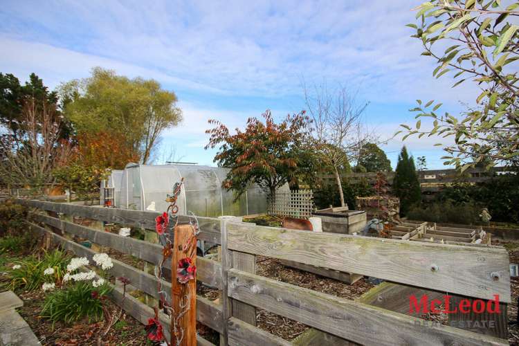 21 Grayburn Road Elgin_27