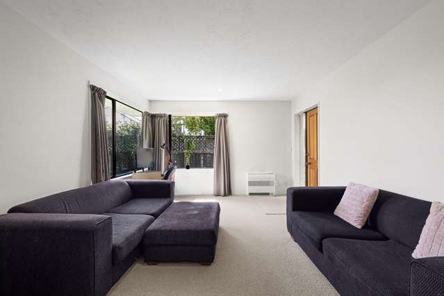 2/44 Division Street Riccarton_1