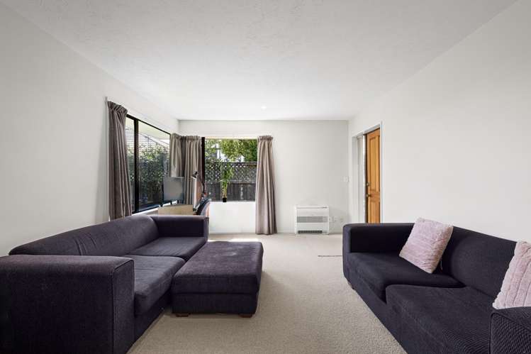 2/44 Division Street Riccarton_1