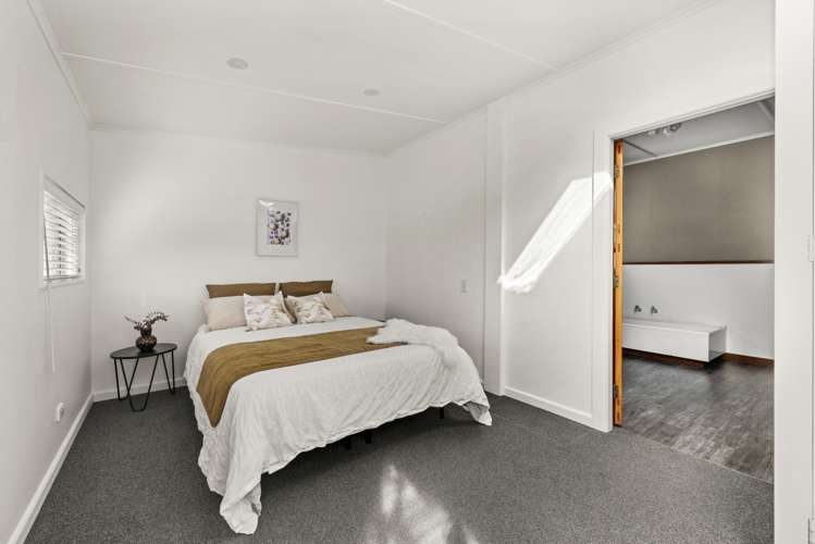 143 Georges Drive Napier South_18