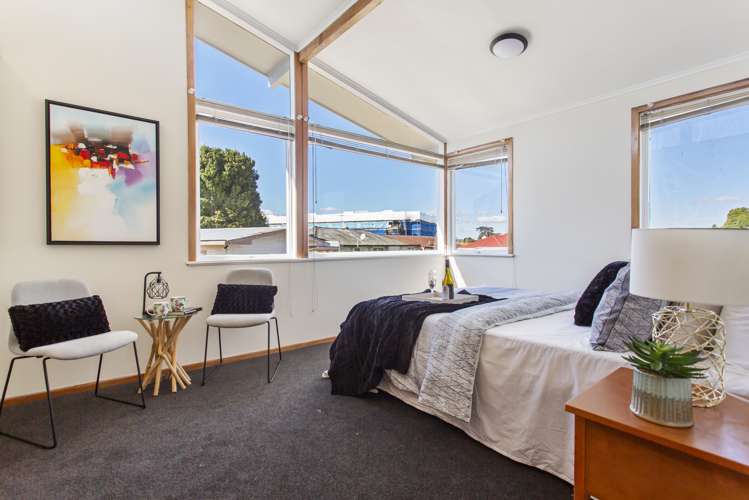 15 Edgewater Drive Pakuranga_10