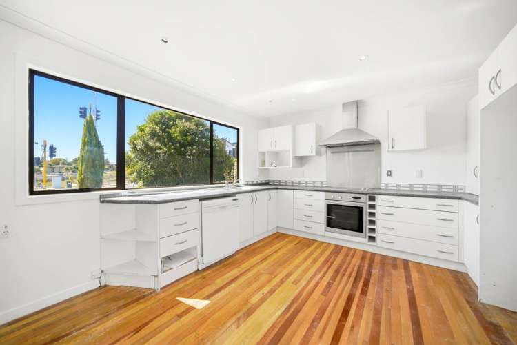 100 Edmonton Road Henderson_12