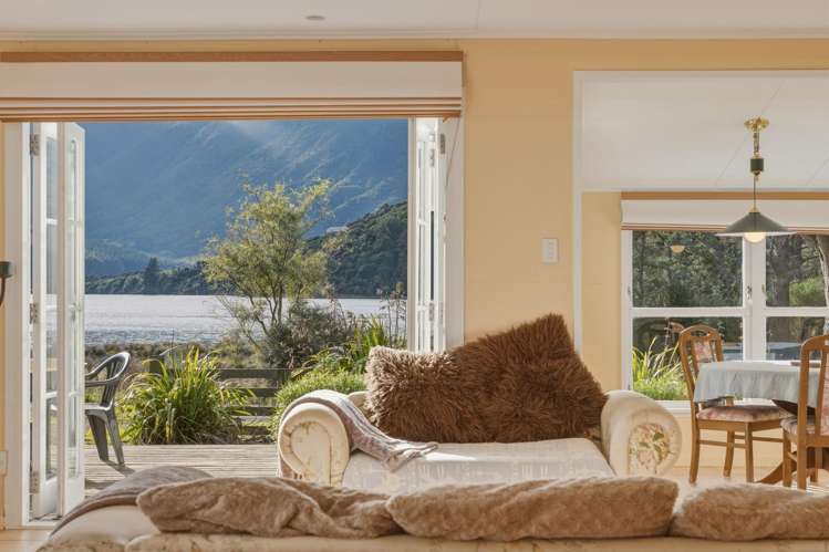 793 Manaroa Road Marlborough Sounds_14